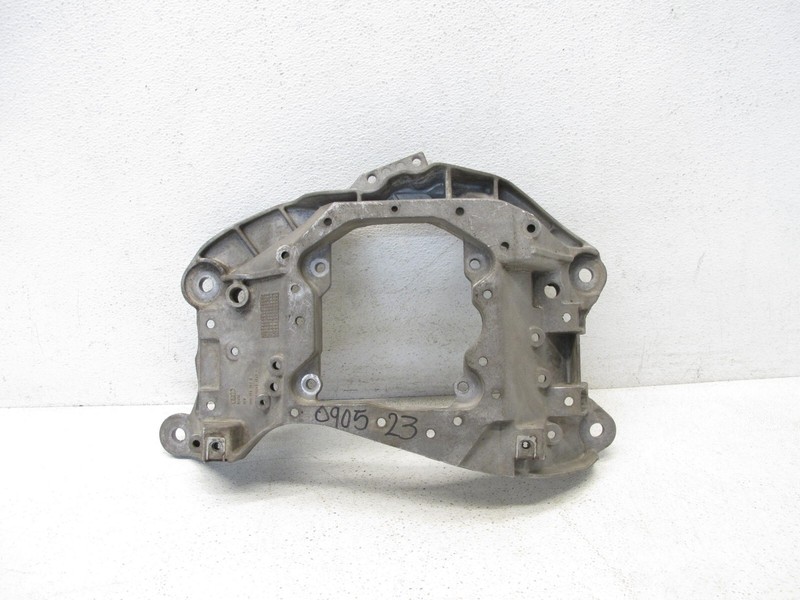 12-18 AUDI C7 A6 A7 A8 3.0 RS7 4.0 TRANSMISSION CROSSMEMBER MOUNT BRACKET 090523