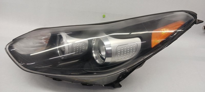 17-'22 KIA SPORTAGE Left driver headlight FWD halogen OEM Grade B