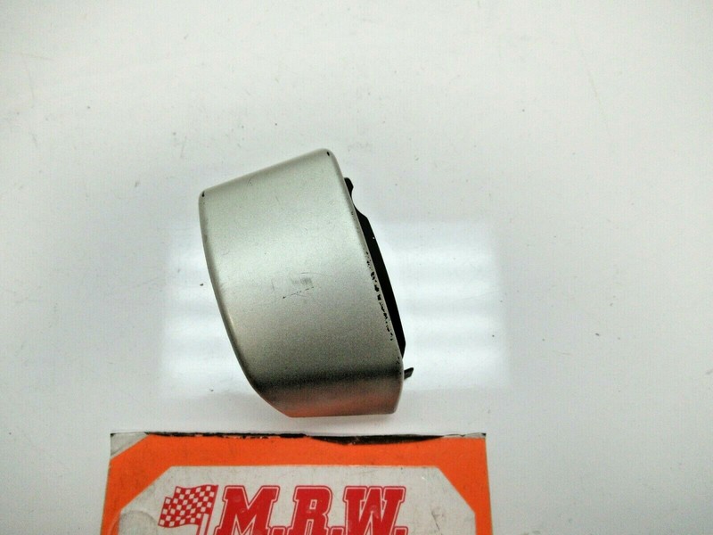 STEERING WHEEL RIGHT SIDE TRIM CAP SWITCH COVER BEZEL R 77A865 08 09 10 SCION XB