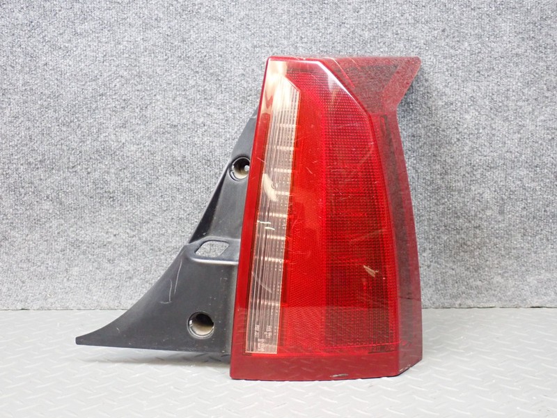 2004-2009 CADILLAC XLR REAR RIGHT PASSENGER SIDE BRAKE TAIL LIGHT LAMP