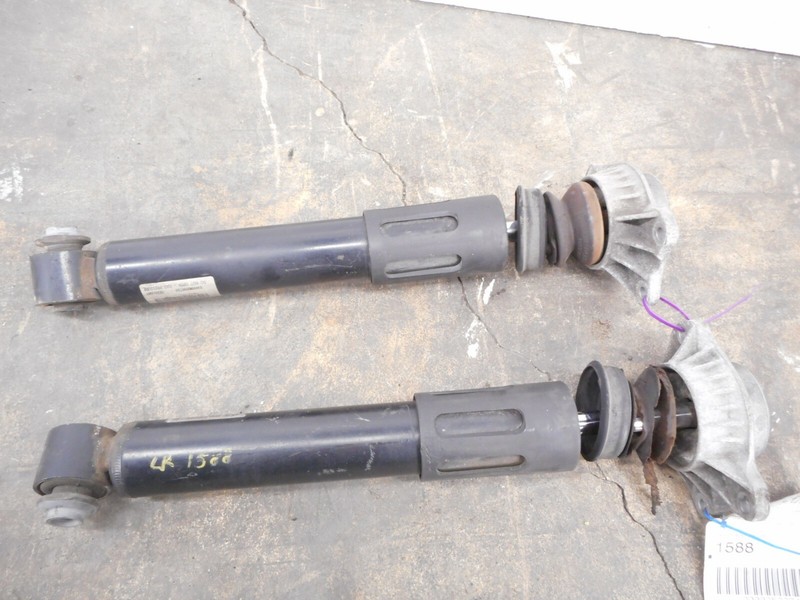 11 BMW 550i GT Rear Shock Absorbers Left Right Driver Passenger OEM 62K
