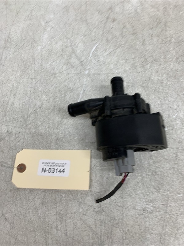 16-20 Tesla Model X Auxiliary Coolant Water Cooling Pump 1037328-00-F 53144 B134