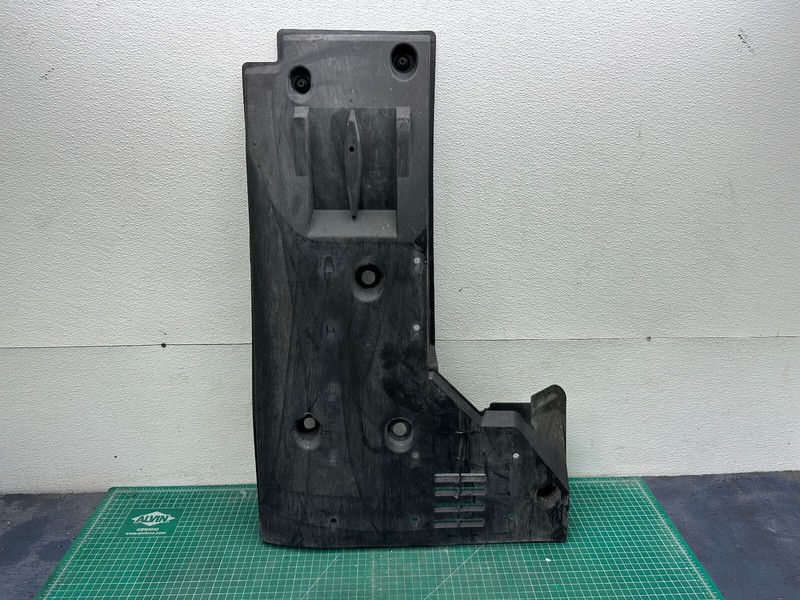 15-24 LEXUS RC300 RC350 FRONT RIGHT SIDE FLOOR UNDER BODY SPLASH SHIELD OEM