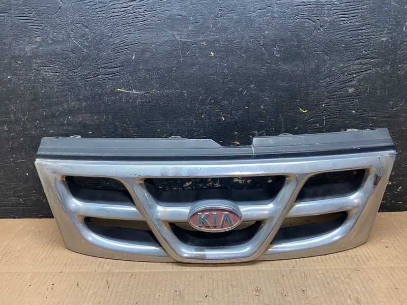 1999 Kia Sportage Front Upper Grille Grill OEM y1853 DG