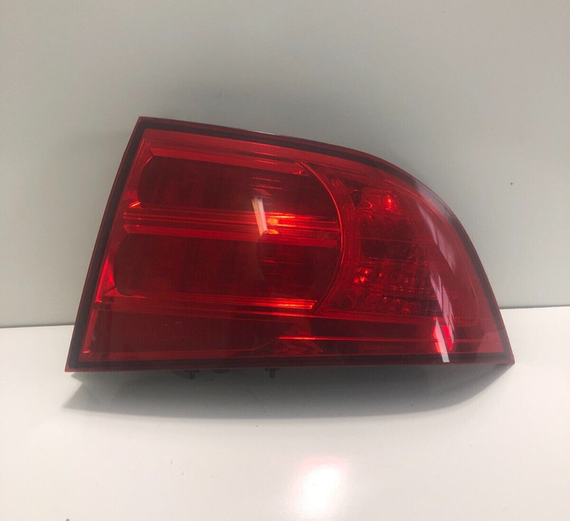 2004-2006 Acura TL Right Passenger R Tail Light oem
