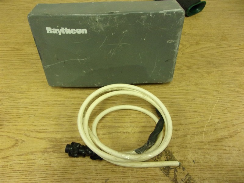 Raytheon Raychart 610ES Electronic Charting System *FREE SHIPPING*