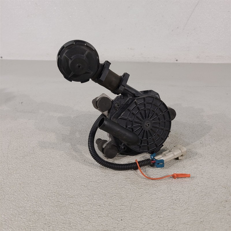 00-04 Corvette C5 Smog Emission Air Pump Ls1 Ls6 Aa7400