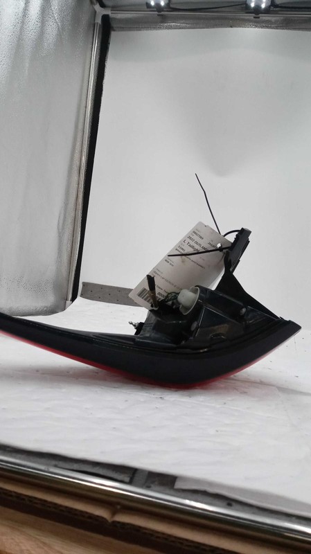 2022 Mitsubishi Outlander Left Tail Light Assembly Silver 72000 Miles Used