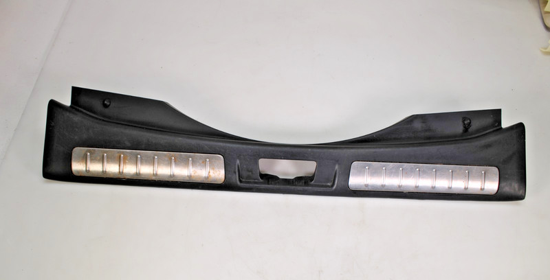 2011-2019 RANGE ROVER EVOQUE BOOT LOCK COVER TRIM PANEL OEM 113A10AD8PVJ