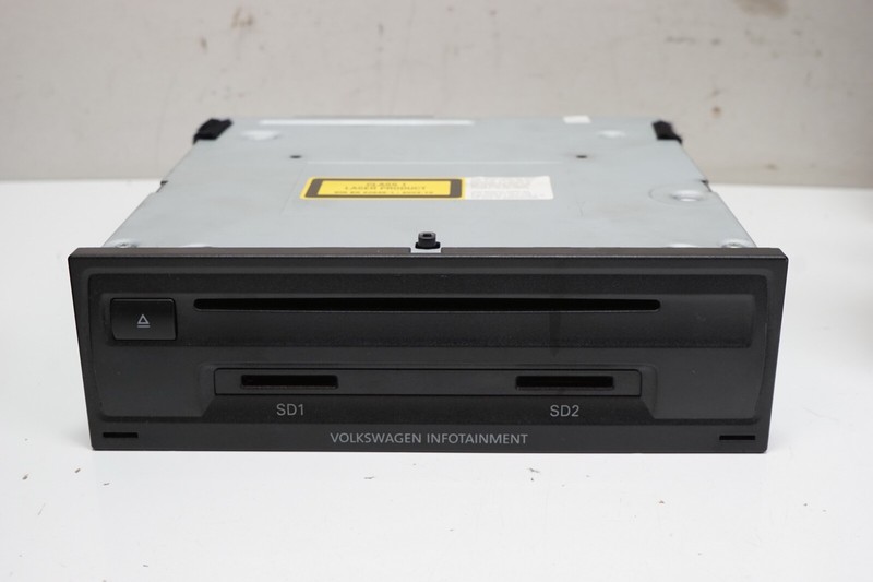 VOLKSWAGEN TOUAREG Radio Receiver Control Unit w/ Navigation OEM 2013 - 2015