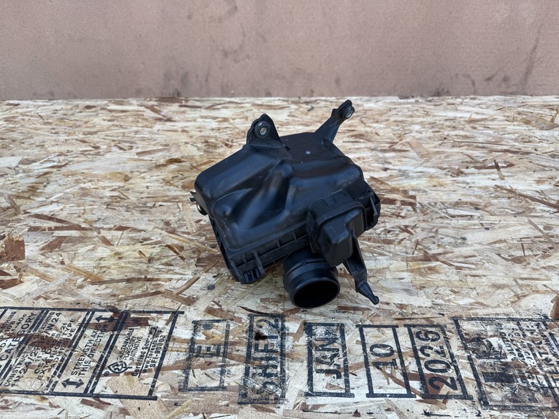 INFINITI Q50 Q60 16-24 OEM ENGINE LEFT AIR FILTER CLEANER HOUSING BOX 3.0L