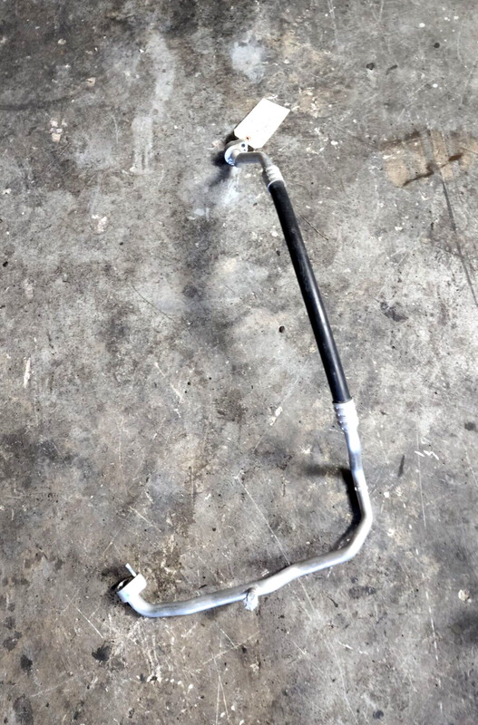 2017-2020 2022-2024 AUDI A3 8V - AC HOSE / LINE / PIPE 5Q0816743E OEM