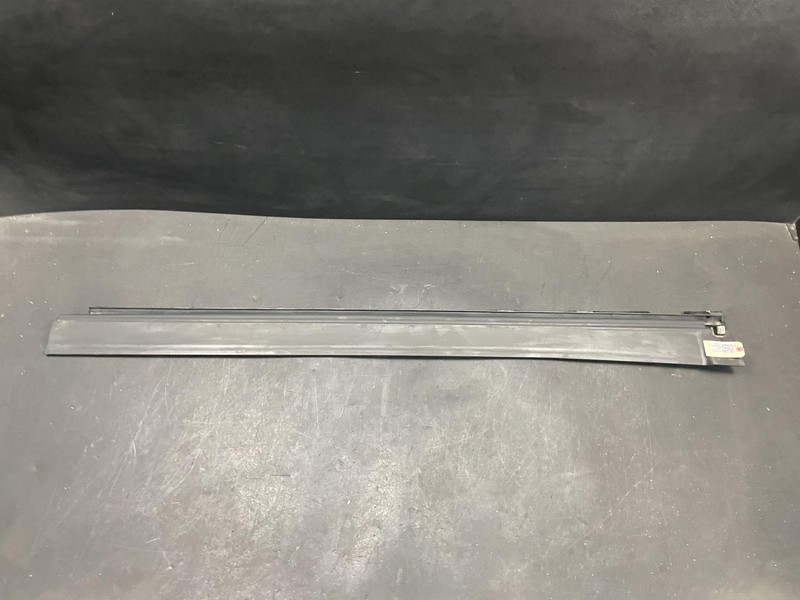 Right Rocker Panel Molding 2018 Ford Explorer FB53-7810154-ACW 2011 - 2018 2019