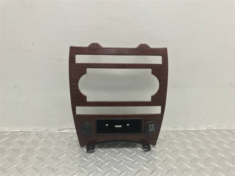 05 06 07 JEEP GRAND CHEROKEE RADIO BEZEL TRIM GRAY OEM X35008104TH