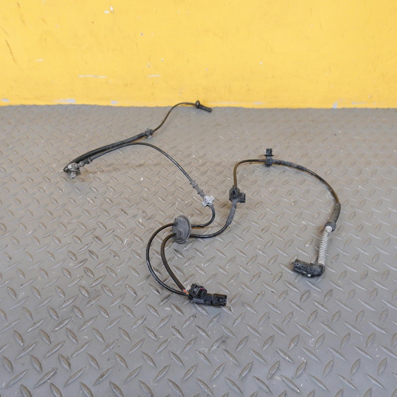 2018-2024 BUICK ENCLAVE AWD FRONT RIGHT SIDE ABS WHEEL SPEED SENSOR OEM 84085949