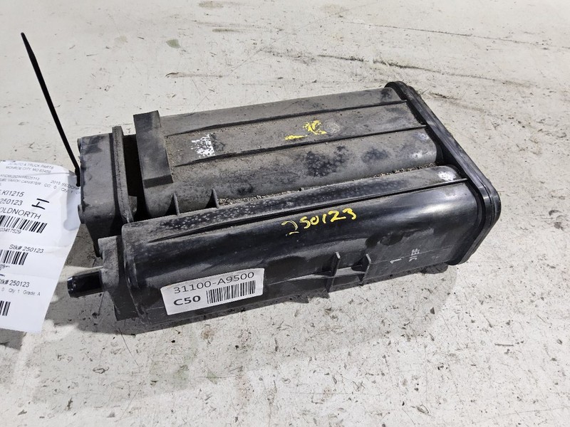 2015-2021 Kia Sedona Fuel Vapor Evap Charcoal Canister 3.3L OEM