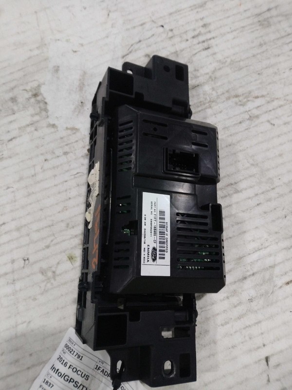 2016 Ford Focus OEM Infotainment Display Black 21k Miles Warranty NJ25-21791