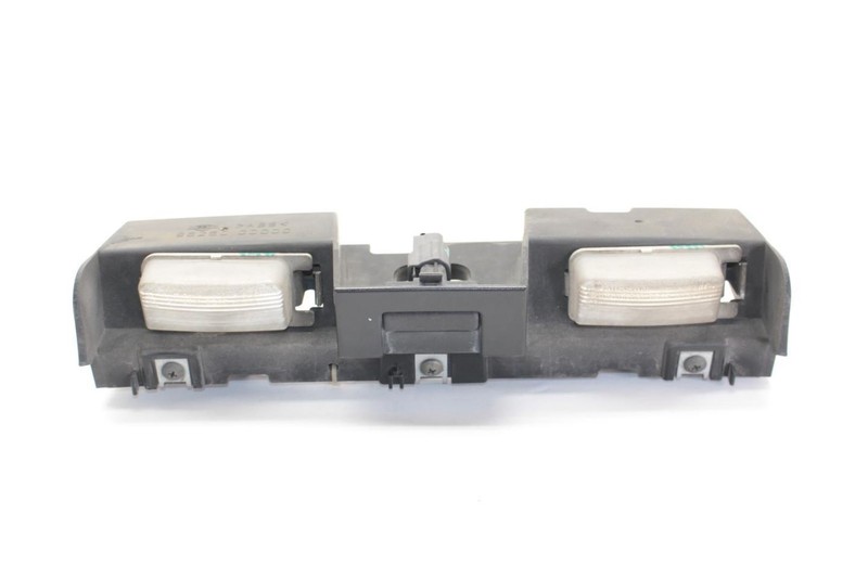 05-06 Nissan 350Z 3.5L Coupe Rear License Plate Lamps 96250CD000