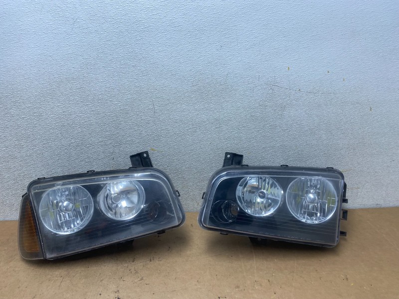 2007 to 2010 Dodge Charger Left+Right Set Side Headlights X5543 DW