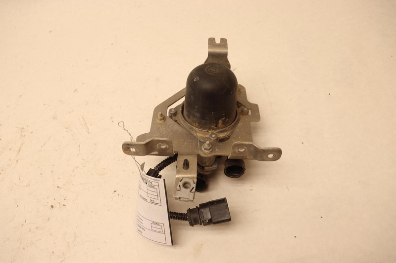 2012-2016 PORSCHE PANAMERA S E-HYBRID SMOG SECONDARY AIR INJECTION PUMP OEM