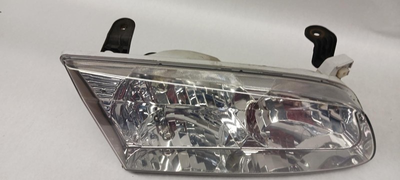 2001 TOYOTA CAMRY Right passenger headlight OEM Grade A!