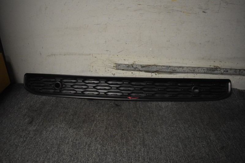 2019-2024 DODGE RAM 1500 BIG HORN LOWER PANEL GRILLE FACTORY OEM