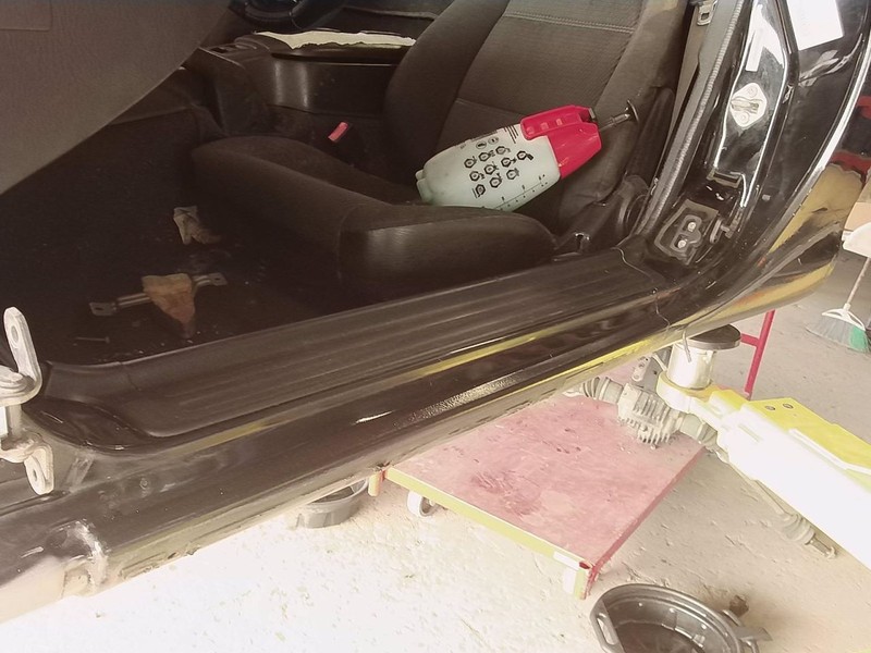 99-05 Mazda Mx-5 Miata NB Driver Left Side Rocker Panel Cut