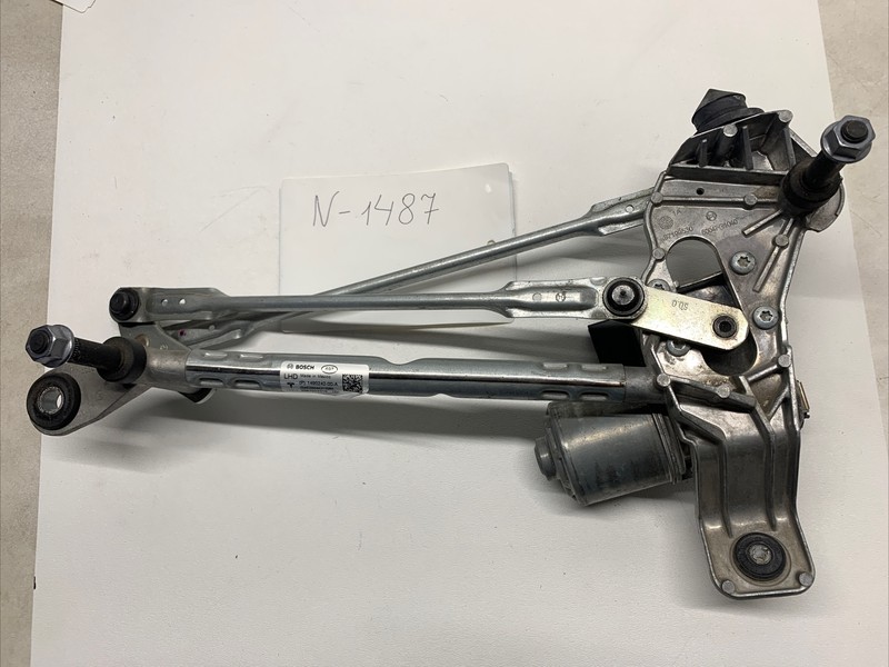 2020-2022 Tesla Y Windshield Wiper Linkage Motor Module 1490242-00-A 1487 S22
