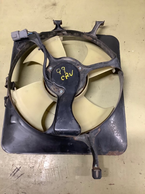 99-01 Honda CR-V A/C cooling fan assy w motor shroud Used OEM