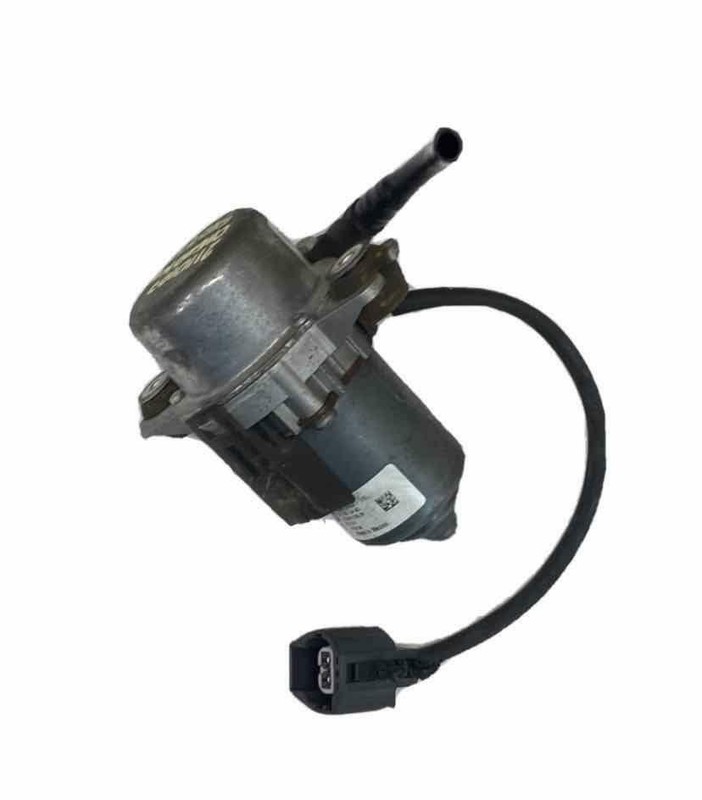 2015 2018 JEEP CHEROKEE 3.2L VACUUM PUMP ASSY 04581672AC