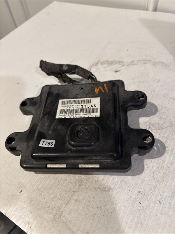2006 JEEP GRAND CHEROKEE P04692015AK Chassis Brain Box