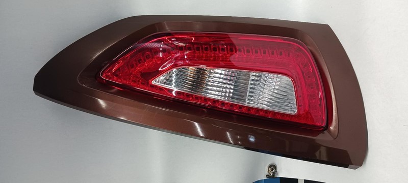 2012 KIA SOUL Right passenger Taillight red outer surround LED OEM 12 13