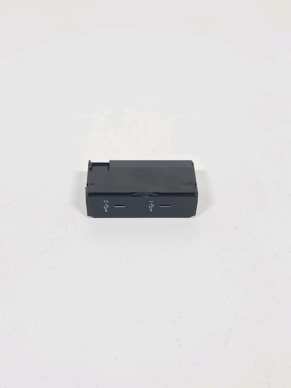 2020-2023 Audi Q3 Front Console USB Type-C Port Outlet OEM 83A035736A