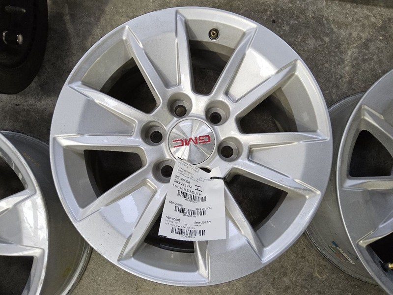 2019-2025 Chevy New Style Silverado 1500 Wheel Rim 17x8 Aluminum Opt Q5U
