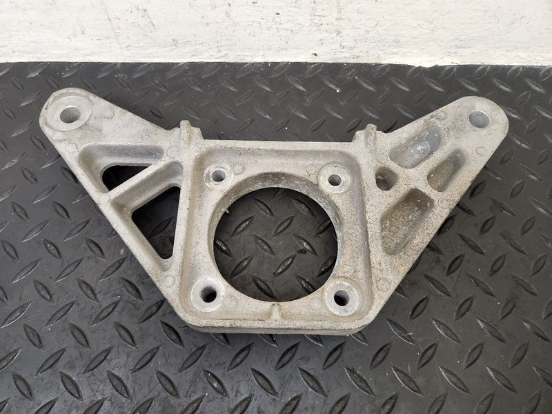 14-20 Jeep Cherokee Rear Carrier Differential Mount Bracket OEM 68155099AD