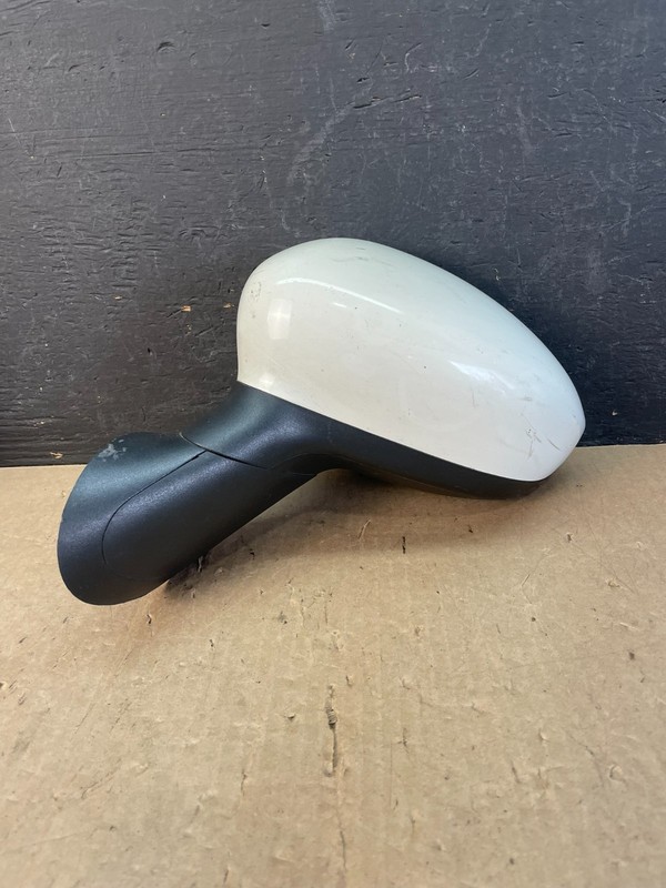 2012 - 2017 Fiat 500 Left Driver LH Side View Door Mirror OEM AD5909 DW