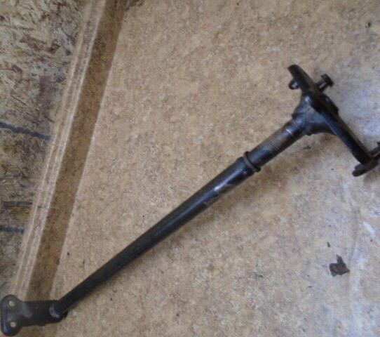 1986 YAMAHA YFM200 YFM 200 MOTO 4 Steering Column Shaft Handlebar Mount Stem L8