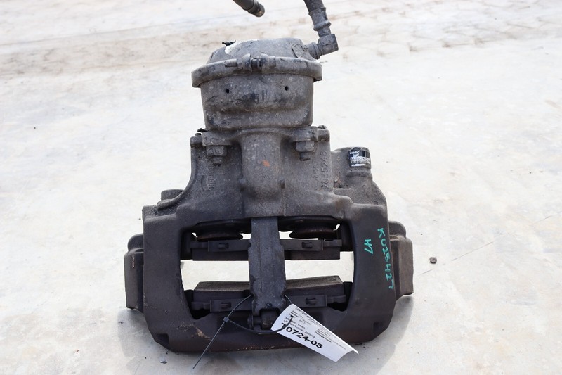 17-24 FREIGHTLINER CASCADIA 126 DRIVER BENDIX AIR BRAKE CALIPER Z035248 OEM