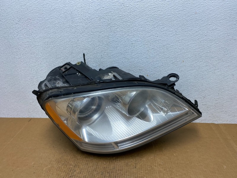 XENON 2006-2009 Mercedes-Benz ML-Class Headlight Right Passenger OEM AE0464 DW