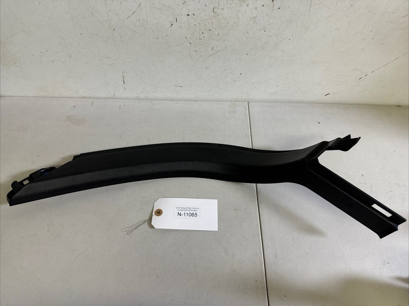 Tesla Model S Rear Trunk Garnish Right Passenger Side Trim 1009066-00 11065 U5