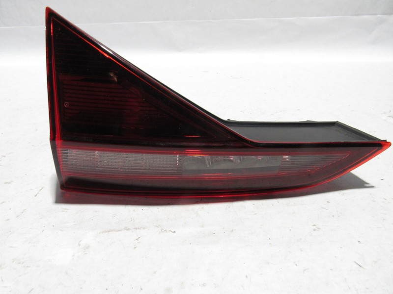 Volkswagen Jetta GLI 2022 2.0L Rear Right Tailgate Tail Light Lamp 18-25 *
