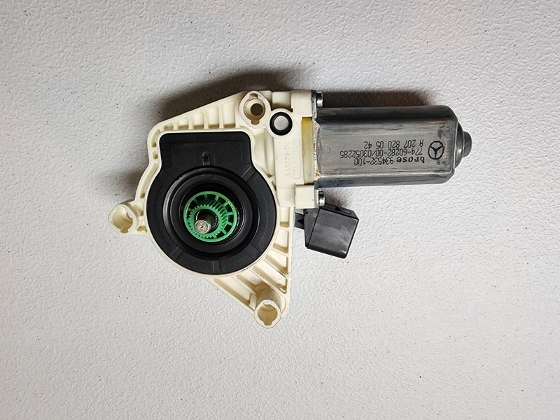 12-18 Mercedes Benz W218 Driver Left Window Regulato Motor Assembly Oem Tested