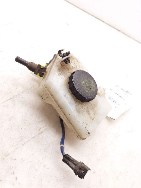 07 08 09 10 Lexus LS460 LS600hL Brake Master Cylinder Reservoir