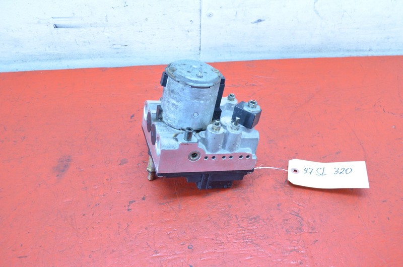 97 MERCEDES-BENZ R129 SL320 ANTI LOCK ABS BRAKE PUMP OEM