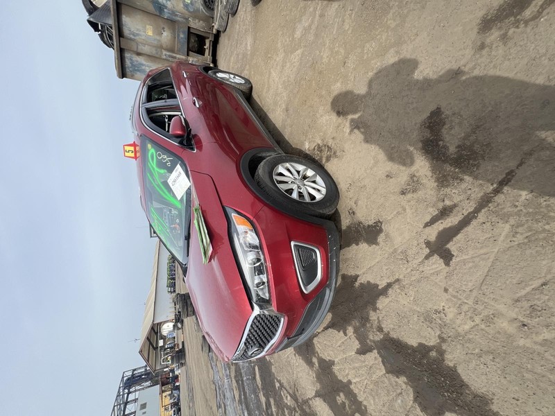 2018 Kia Sorento Front Right Steering Knuckle 371087 AWD 114K Miles Red