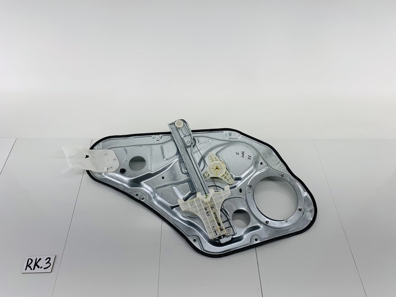 11-15 KIA SORENTO XM REAR RIGHT PASSENGER SIDE DOOR WINDOW GLASS REGULATOR OEM
