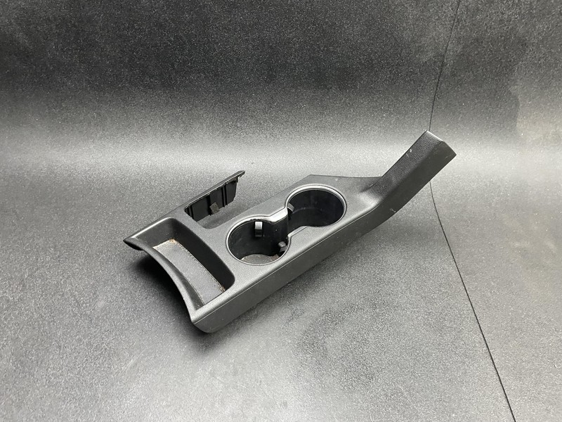 Center Console Upper Trim Panel w/ Cup Holder 2018 Kia Sportage 2017 2019