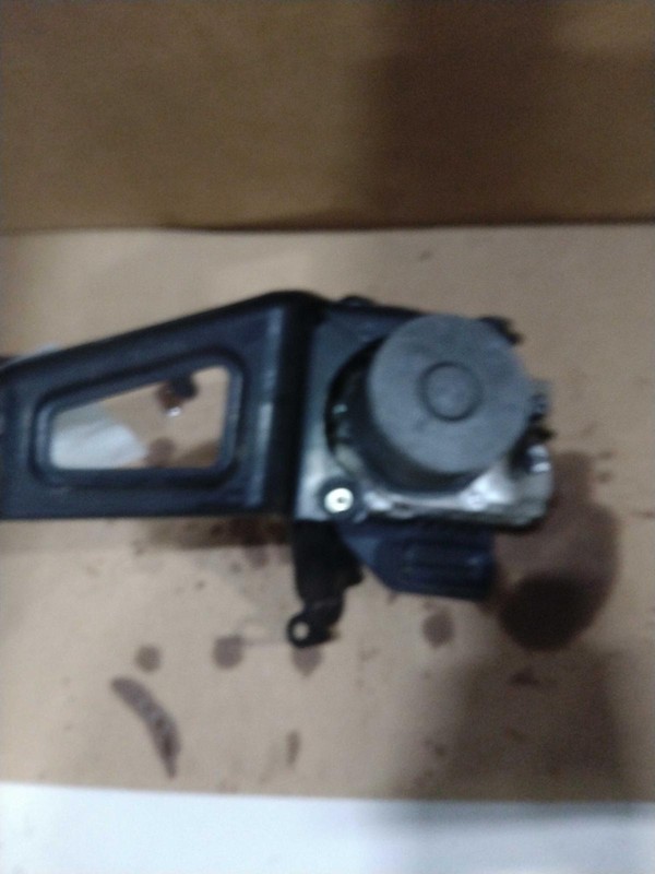 2017 Toyota Sienna ABS Pump & Motor Assembly OEM 4405008260 Tan 102K Miles