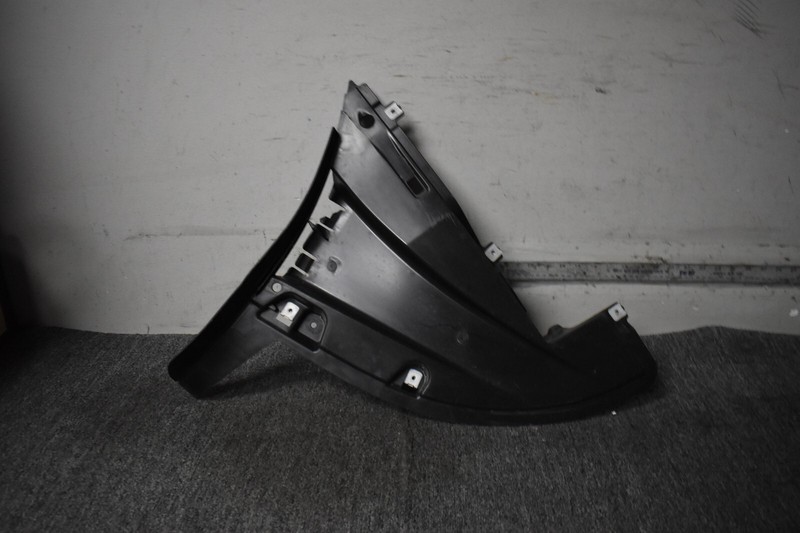 2015-2020 PORSCHE MACAN S LEFT SIDE FENDER LINER FACTORY OEM