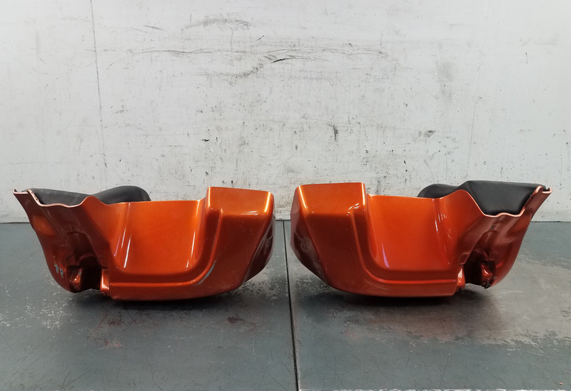 1999 Harley Touring Ultra Classic Lower Leg Fairings / Compartments #7042 VV4